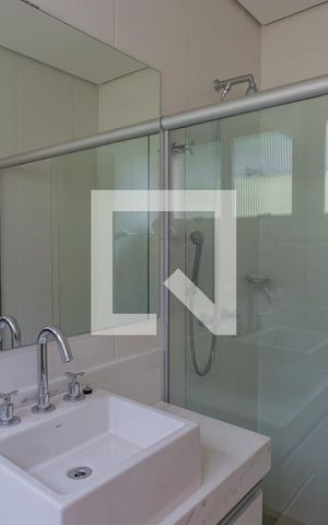 Apartamento à venda com 170m², 4 quartos e 3 vagas Apartamento à venda com 170m², 4 quartos e 3 vagasBanheiro da Suíte 3