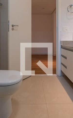 Apartamento à venda com 170m², 4 quartos e 2 vagas Apartamento à venda com 170m², 4 quartos e 2 vagasBanheiro