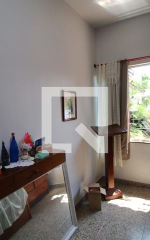Casa à venda com 580m², 4 quartos e 2 vagasQuarto 1