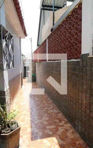 Casa à venda com 580m², 4 quartos e 2 vagasÁrea comum - Corredor lateral