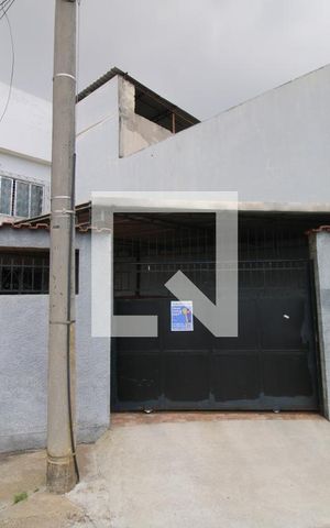 Casa à venda com 580m², 4 quartos e 2 vagasFachada da casa
