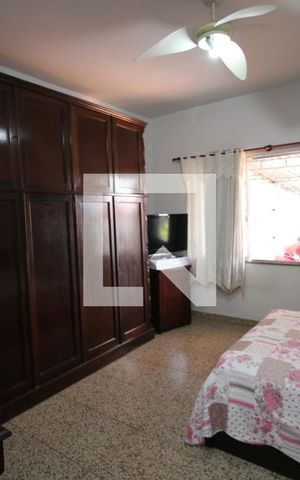Casa à venda com 580m², 4 quartos e 2 vagasQuarto 2
