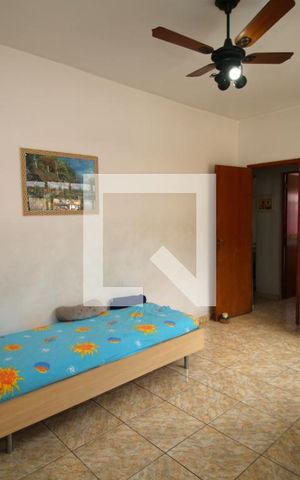 Casa à venda com 580m², 4 quartos e 2 vagasSala 2