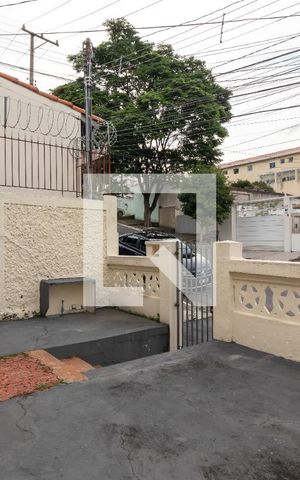 Casa à venda com 312m², 3 quartos e sem vagaQuintal Frontal