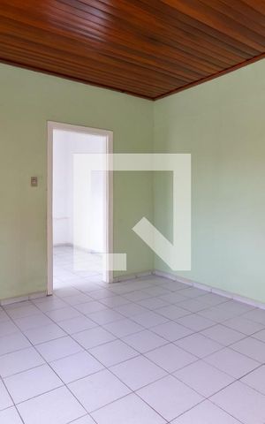Casa à venda com 312m², 3 quartos e sem vagaSala e Quarto