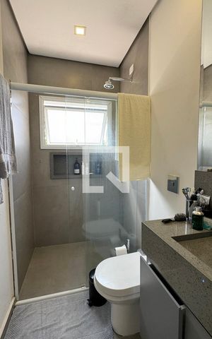 Casa de condomínio à venda com 597m², 4 quartos e 4 vagasBanheiro Corredor