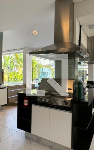 Casa de condomínio à venda com 597m², 4 quartos e 4 vagasCozinha