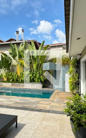 Casa de condomínio à venda com 597m², 4 quartos e 4 vagasPiscina