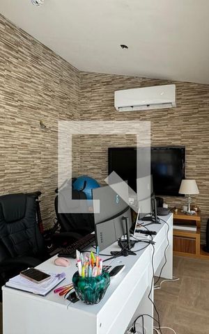 Casa de condomínio à venda com 597m², 4 quartos e 4 vagasEscritório