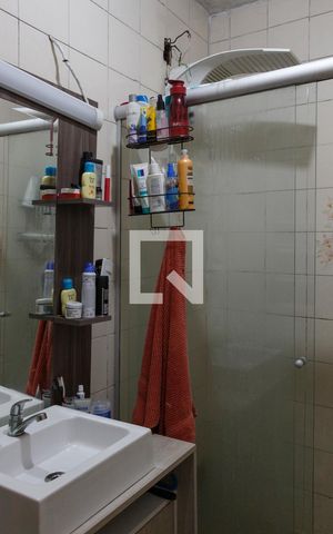 Apartamento à venda com 57m², 2 quartos e 1 vaga Apartamento à venda com 57m², 2 quartos e 1 vagaBanheiro