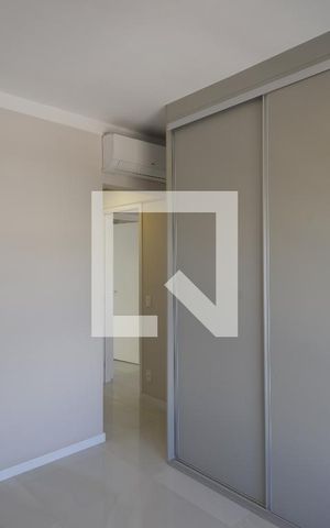 Apartamento à venda com 82m², 2 quartos e 2 vagasSuíte