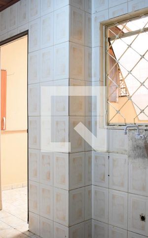 Casa para alugar com 95m², 2 quartos e 2 vagasCozinha