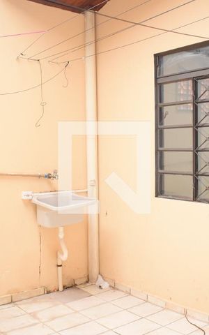 Casa para alugar com 95m², 2 quartos e 2 vagasÁrea de Serviço
