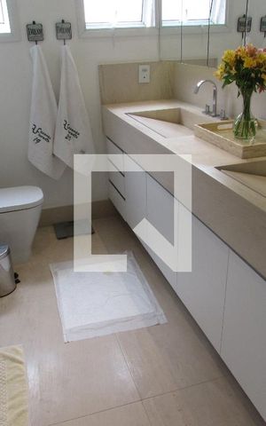 Apartamento à venda com 206m², 3 quartos e 4 vagasBanheiro 3