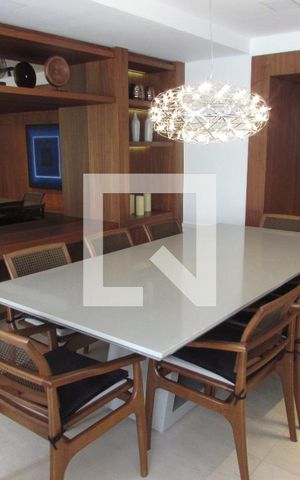 Apartamento à venda com 206m², 3 quartos e 4 vagasSala