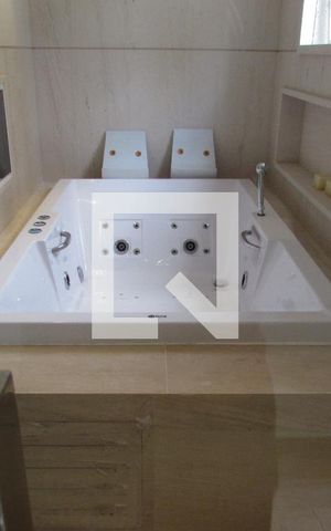 Apartamento à venda com 206m², 3 quartos e 4 vagasBanheiro 3