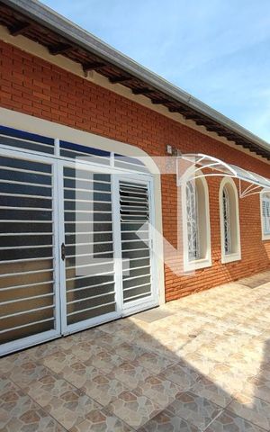 Casa à venda com 150m², 3 quartos e 4 vagasQuintal - Garagem