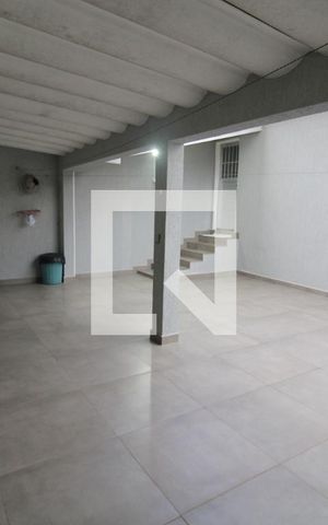 Casa à venda com 96m², 3 quartos e 2 vagasÁrea de Serviço