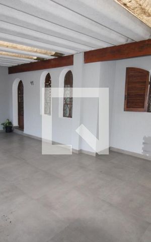 Casa à venda com 96m², 3 quartos e 2 vagasGaragem
