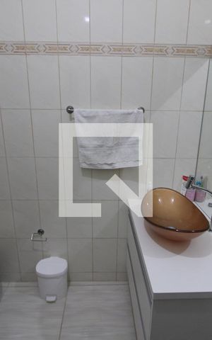 Casa à venda com 96m², 3 quartos e 2 vagasBanheiro 1
