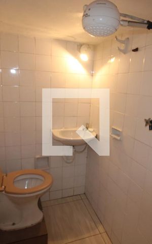 Casa à venda com 96m², 3 quartos e 2 vagasQuarto da Garagem - Banheiro