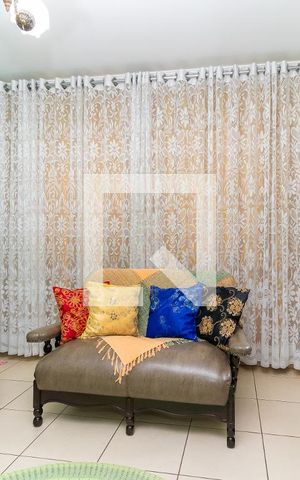 Casa à venda com 500m², 4 quartos e 1 vagaCasa 1 - Sala