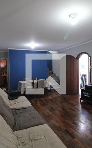 Casa à venda com 150m², 3 quartos e 1 vagaSala