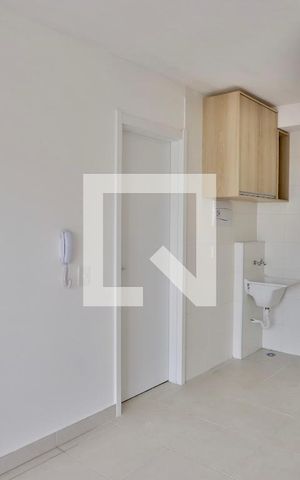 Apartamento à venda com 28m², 1 quarto e sem vaga Apartamento à venda com 28m², 1 quarto e sem vagaSala / Cozinha