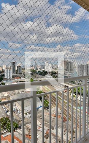 Apartamento à venda com 28m², 1 quarto e sem vaga Apartamento à venda com 28m², 1 quarto e sem vagaSacada