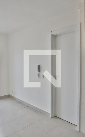 Apartamento à venda com 28m², 1 quarto e sem vaga Apartamento à venda com 28m², 1 quarto e sem vagaSala / Cozinha