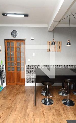 Casa à venda com 165m², 3 quartos e 2 vagasCozinha