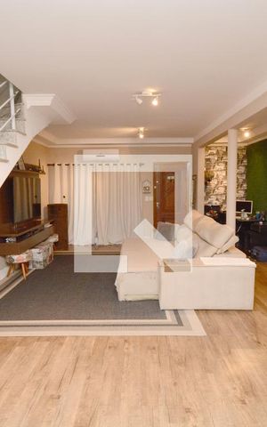 Casa à venda com 165m², 3 quartos e 2 vagasSala