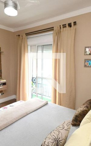 Casa à venda com 165m², 3 quartos e 2 vagasSuíte