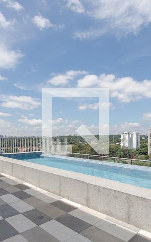 Studio à venda com 36m², 1 quarto e sem vaga Studio à venda com 36m², 1 quarto e sem vagaPiscina