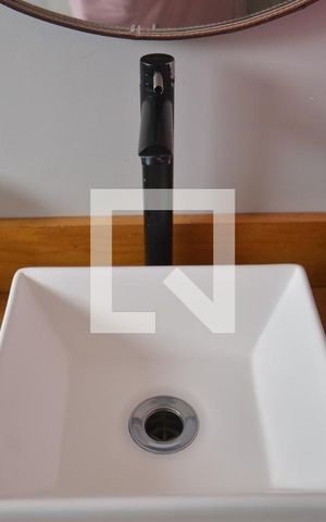 Apartamento à venda com 39m², 2 quartos e 1 vagaBanheiro Social