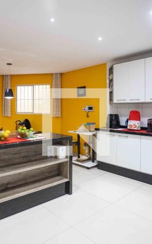 Casa à venda com 300m², 3 quartos e 8 vagasCozinha