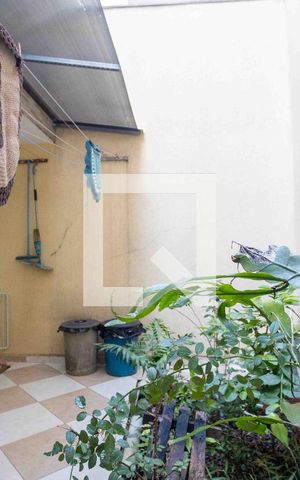 Casa à venda com 300m², 3 quartos e 8 vagasÁrea de Serviço