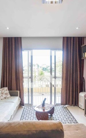 Casa à venda com 300m², 3 quartos e 8 vagasSala