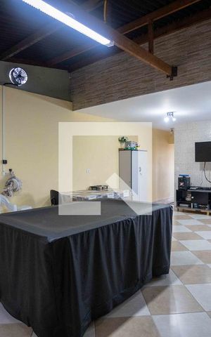Casa à venda com 300m², 3 quartos e 8 vagasSalão de festas