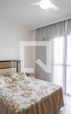 Casa à venda com 300m², 3 quartos e 8 vagasQuarto Suíte