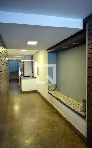 Apartamento para alugar com 150m², 2 quartos e sem vagaHall social