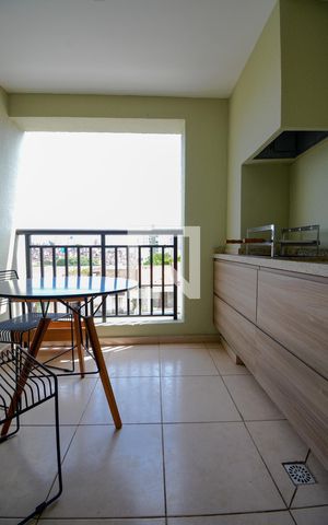 Apartamento à venda com 70m², 2 quartos e 2 vagas Apartamento à venda com 70m², 2 quartos e 2 vagasSacada da Sala