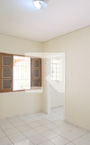 Casa à venda com 110m², 2 quartos e 3 vagasSuíte