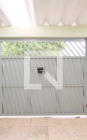 Casa à venda com 110m², 2 quartos e 3 vagasGaragem