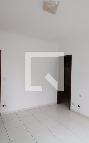 Casa para alugar com 350m², 3 quartos e 5 vagasSuíte