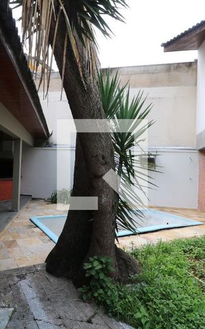 Casa para alugar com 350m², 3 quartos e 5 vagasPiscina