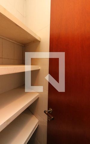 Casa para alugar com 350m², 3 quartos e 5 vagasDespensa