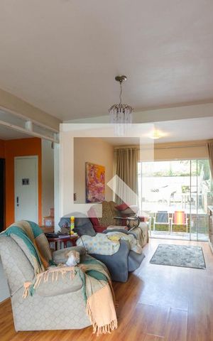 Casa à venda com 200m², 4 quartos e 4 vagasCASA 1 - Sala