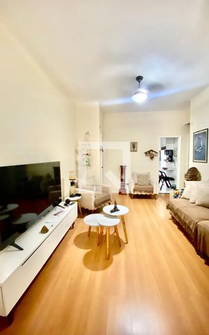 Apartamento à venda com 76m², 2 quartos e 1 vaga Apartamento à venda com 76m², 2 quartos e 1 vagaSala