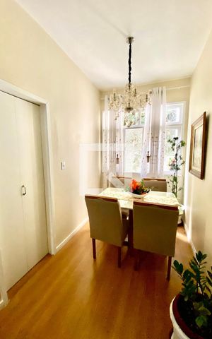 Apartamento à venda com 76m², 2 quartos e 1 vaga Apartamento à venda com 76m², 2 quartos e 1 vagaSala